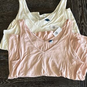 Old Navy Women's V-Neck Tank Tops in Light Pink and Cream